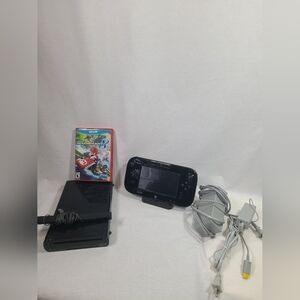 Nintendo Wii U (Mario Kart 8) Deluxe Set Console & GamePad - Tested and works